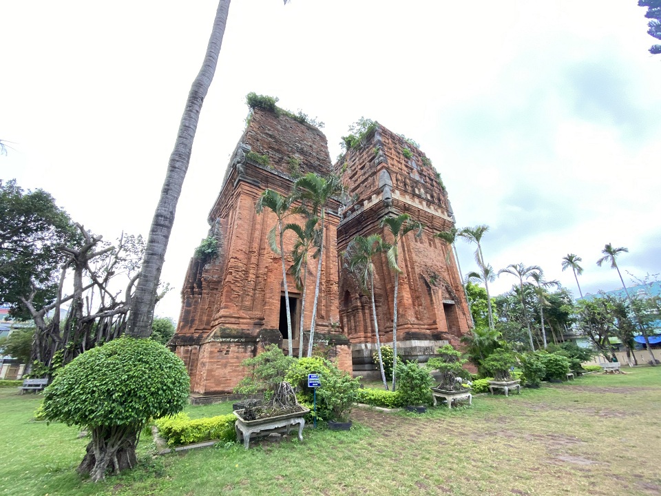 Tháp Đôi nét đẹp văn hóa Chăm tại Quy Nhơn
